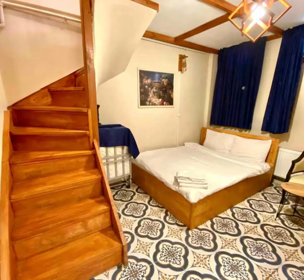 Authentic Turkish Home Standard Room 이스탄불 아파트호텔